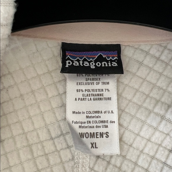 Women’s Patagonia 1/4 Zip - Picture 5 of 5